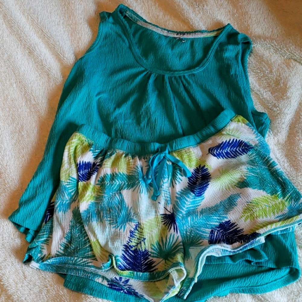 5/$20 pajama set / sleepwear